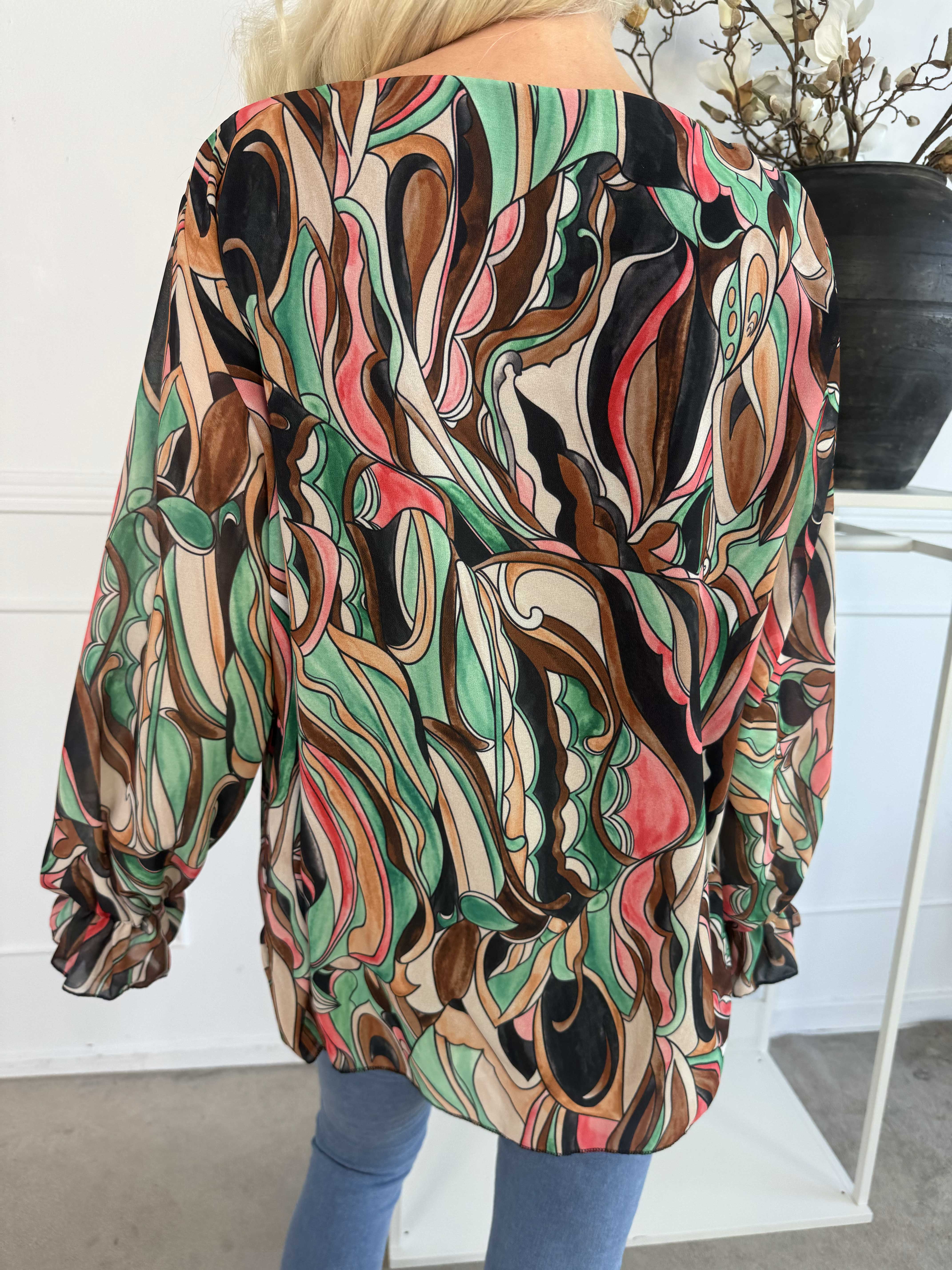 Lilia - Mønstret plisseret bluse